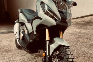 Xadv 750