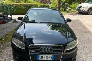 Audi A4 quattro S-Line 2.0tfsi