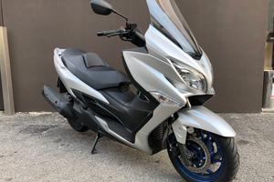 Suzuki Burgman 400