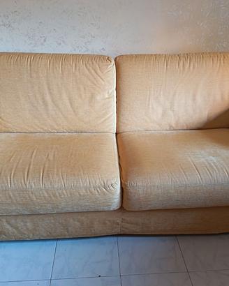 Divani 3 e 2 posti