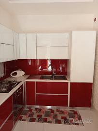 cucina artigianale in vetro laccata 