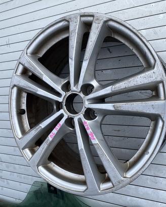 SET DI CERCHI AUDI A6 R18 ORIGINALI