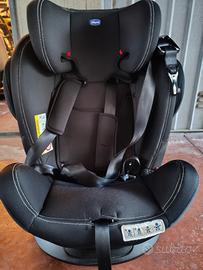 Seggiolino auto Chicco con riduttore 