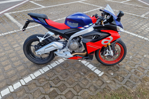 Aprilia RS660 Lava-red