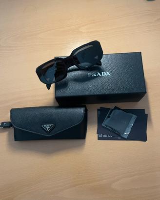 Occhiali da sole Prada