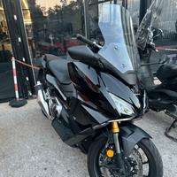 Honda forza 750 zero sinistri