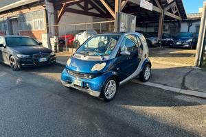 Smart 700 city-coupé pure (45 kW)