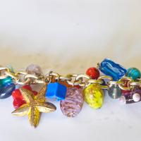 bracciale charms con pietre dure