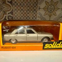 Modellino Peugeot 604 solido