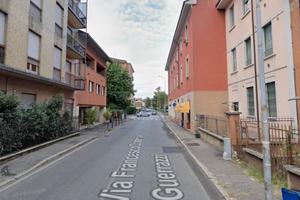 Bilocale con balcone a Monza-libero subito