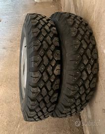 Gomme chiodate e 4 cerchi fiat campagnola