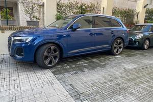 AUDI Q7  inusata ibrida elettrica/diesel