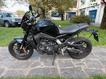 Yamaha MT-09 ALL BLACK