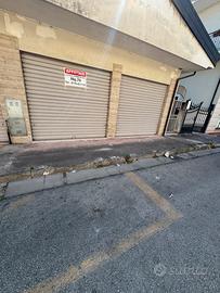 Locale commerciale piano terra -- 70mq