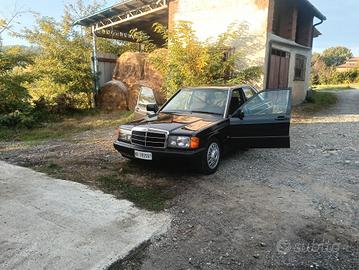 Mercedes Benz 190 e  2.0