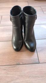 stivaletti neri 