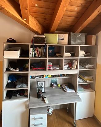 Libreria con scrittoio / cameretta abbinata