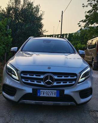 Mercedes-benz GLA 180 d Premium