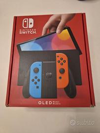 Nintendo Switch modello OLED