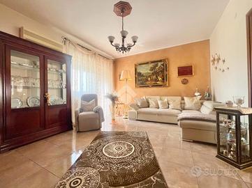 4 LOCALI A PALERMO