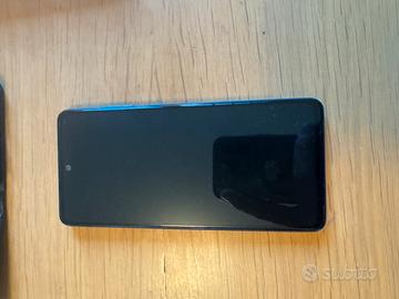 Samsung A52 con caricatore e custodia