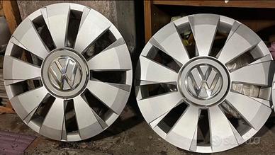 1 copricerchio 14”  in plastica originale VW Up