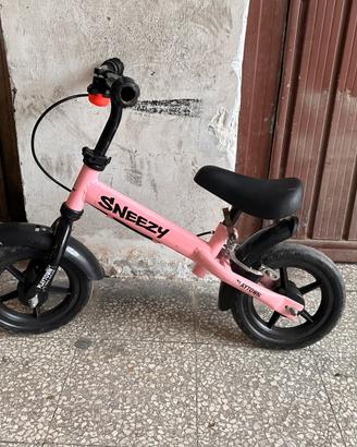 Bicicletta senza pedali per bambina