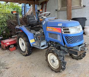 Trattore ISEKI TM3160 4x4 con fresa –
