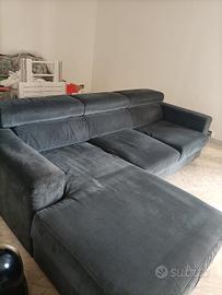 divano con chaise longue