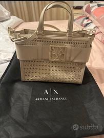 Borsa Armani