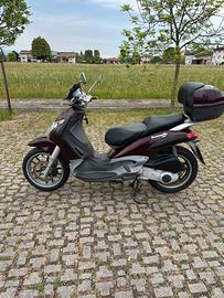 Beverly 200