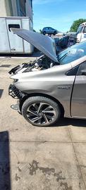 TOYOTA AURIS 2016 PARAFANGO SX