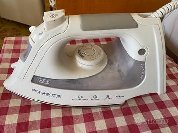 Ferro da stiro Rowenta