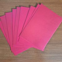 10 buste rosse. 
