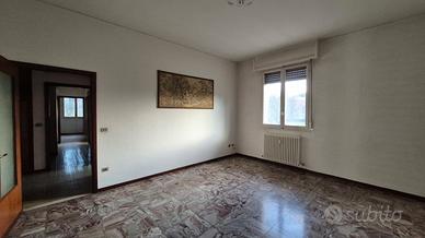 Rif. 5319 App.to 3 cam. zona Pieve Modolena