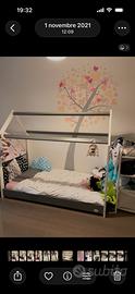 Letto banbini modello Montessori marca Cuoricini
