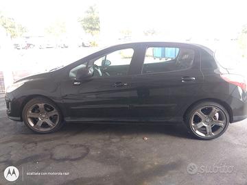 Peugeot 308 GTI con Cerchi 18'