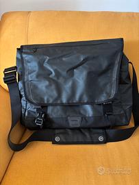 Borsa tracolla Base Camp Voyager The North Face