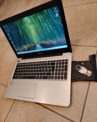 Asus i5 12 GB SSD 250 GB 