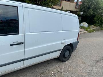 Mercedes Vito 2.2 cdi anno 2002