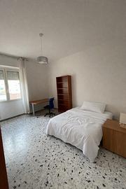 Stanza per studentesse in zona centralissima