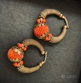 Orecchini oro e corallo "linea Moonlight"
vintage 