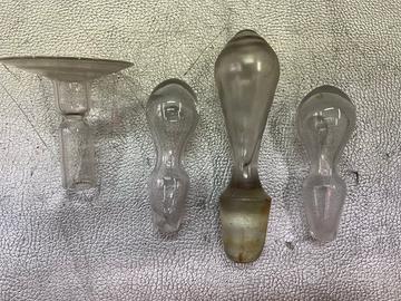 Set di tappi in vetro e gambo forato