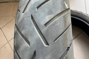 Gomme moto