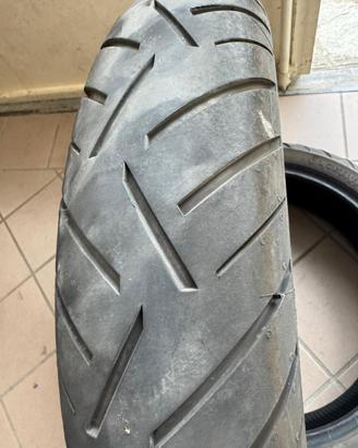Gomme moto