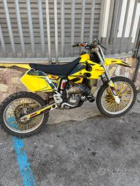 Rm 125 2001