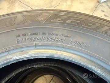 Gomme 215‑60‑16: 3 estive +1 invernale, 30€ al pez