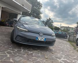 VOLKSWAGEN Golf 8ª serie - 2023