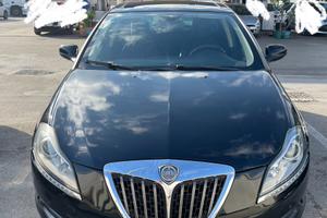 Lancia delta 1.4 t-jet 2009 platino