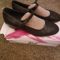 Scarpe da carattere taglia 38 usate